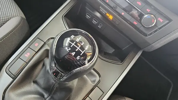 SEAT Arona 1.0 TSI Style 54