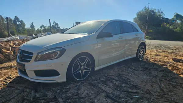 Mercedes-Benz A 180 d AMG Line 9