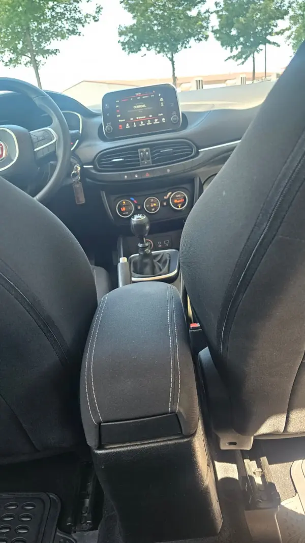 Fiat Tipo 1.6 M-Jet Lounge J17 33