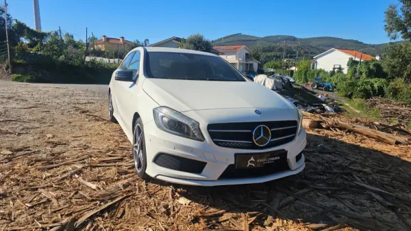 Mercedes-Benz A 180 d AMG Line 7