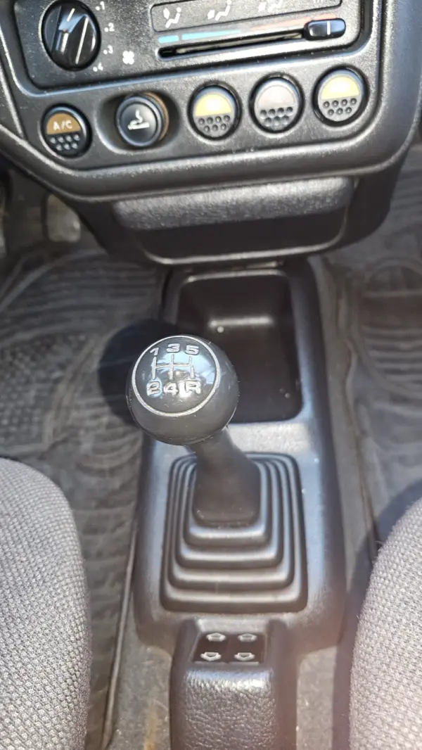 Peugeot 106 1.1 XR 27