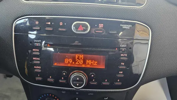Fiat Punto 1.2 Easy S&S 23