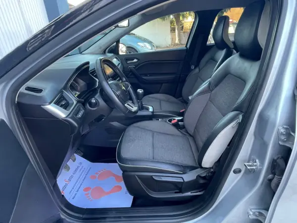 Renault Captur 1.0 TCe Intens 38