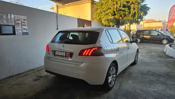 Peugeot 308 1.5 BlueHDi Style 11