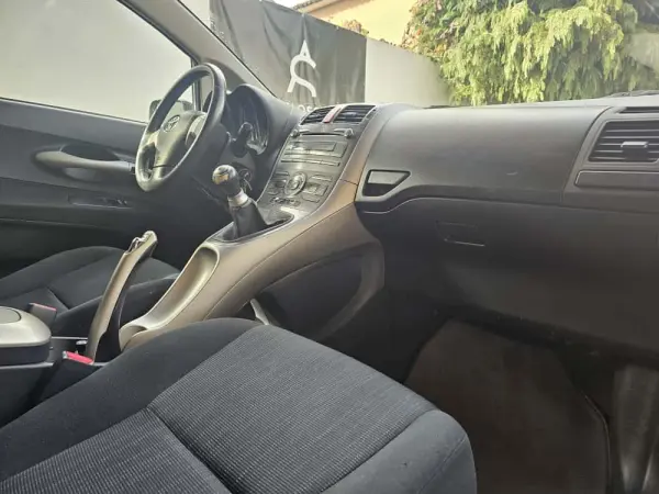 Toyota Auris 1.4 D-4D ACtive+AC 29