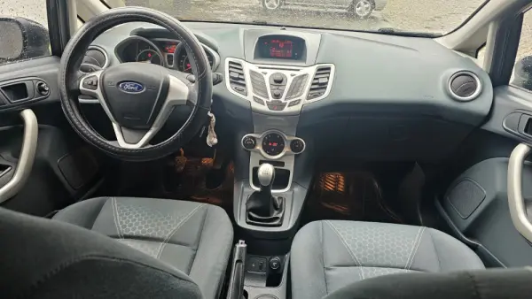 Ford Fiesta 1.4 TDCI Titanium 27