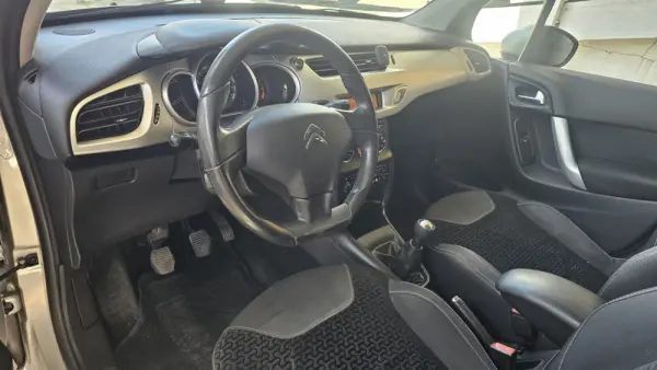 Citroen C3 1.4 HDi Airdream Exclusive 37