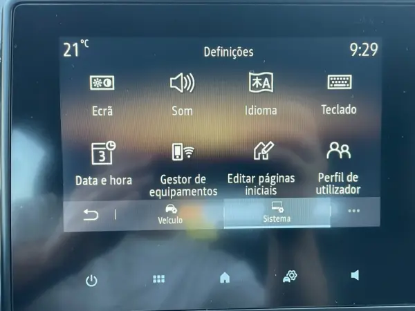 Renault Captur 1.0 TCe Intens 23