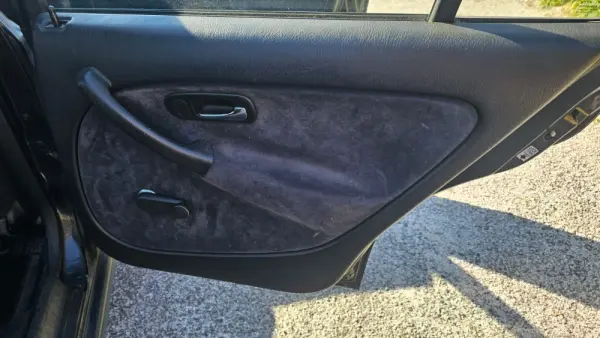 Honda Civic 1.4i Profile 36