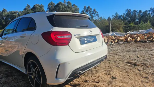 Mercedes-Benz A 180 d AMG Line 11