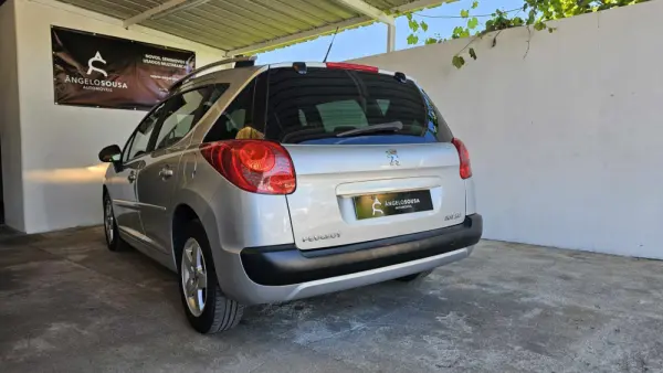 Peugeot 207 SW 1.4 VTi Sportium 14