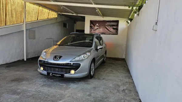 Peugeot 207 SW 1.4 VTi Sportium 3