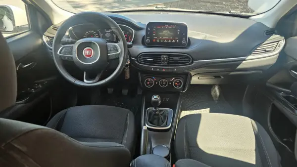 Fiat Tipo 1.6 M-Jet Lounge J17 34