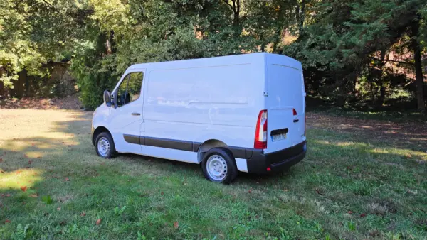 Renault Master 2.3 dCi L1H1 3.3T 21