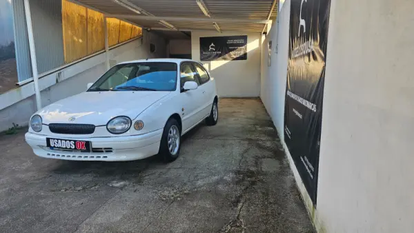 Toyota Corolla 2.0 D-4D Sol 5