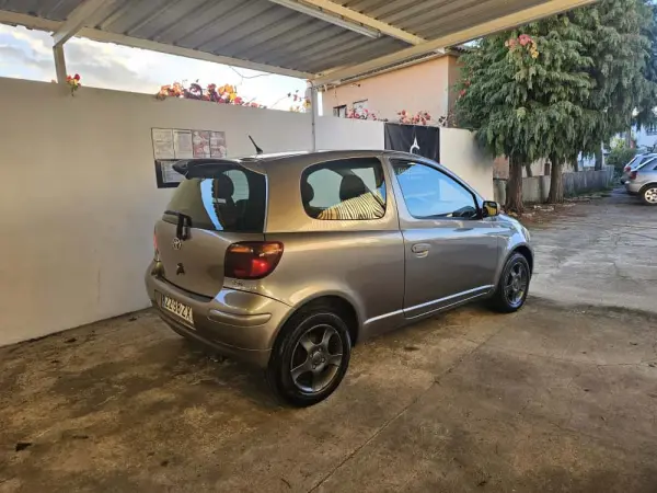 Toyota Yaris 1.4 D-4D Sol AC 13
