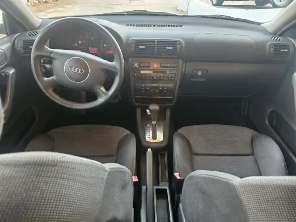 Audi A3 Sportback 1.6 Ambiente Tip. 37