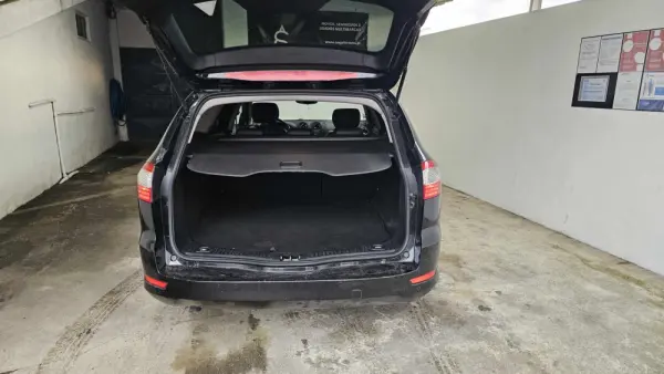 Ford Mondeo SW 1.8 TDCi Titanium 18