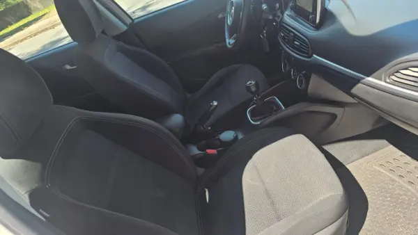 Fiat Tipo 1.6 M-Jet Lounge J17 45