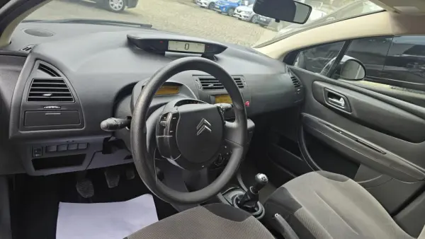 Citroen C4 1.4 16V SX 19