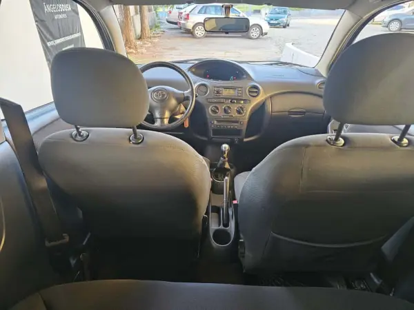 Toyota Yaris 1.4 D-4D Sol AC 28