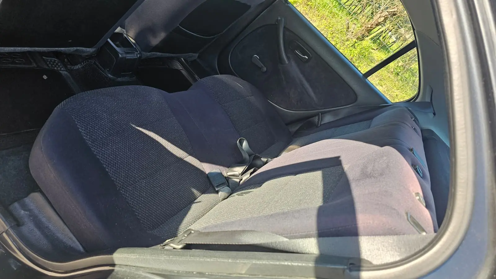Honda Civic 1.4i Profile 40