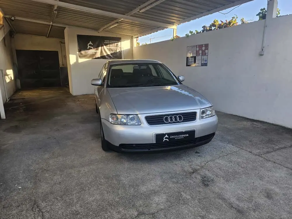 Audi A3 Sportback 1.6 Ambiente Tip. 6