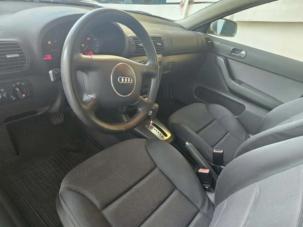 Audi A3 Sportback 1.6 Ambiente Tip. 33