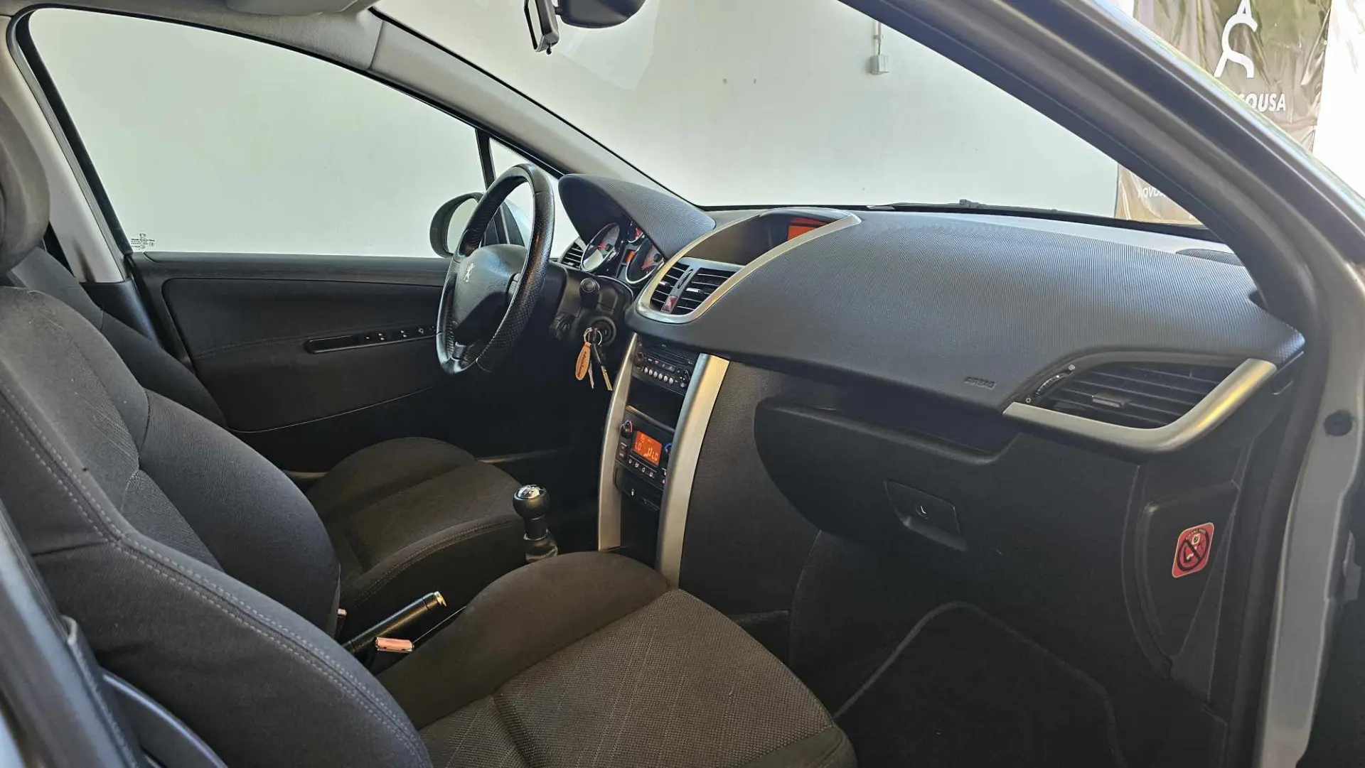 Peugeot 207 SW 1.4 VTi Sportium 42