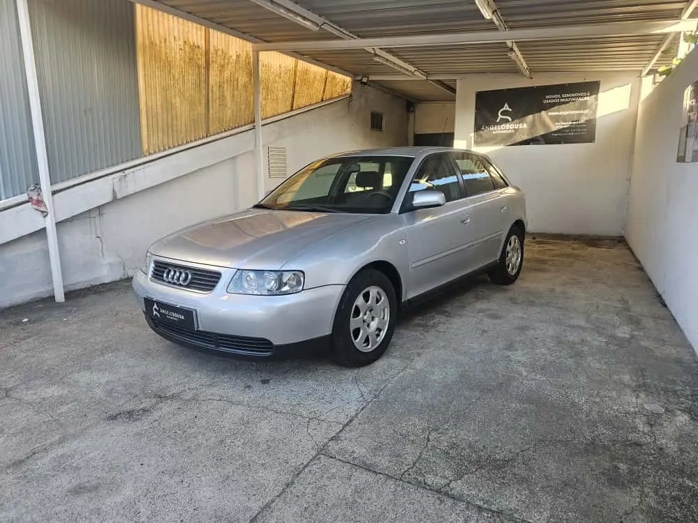 Audi A3 Sportback 1.6 Ambiente Tip. 12