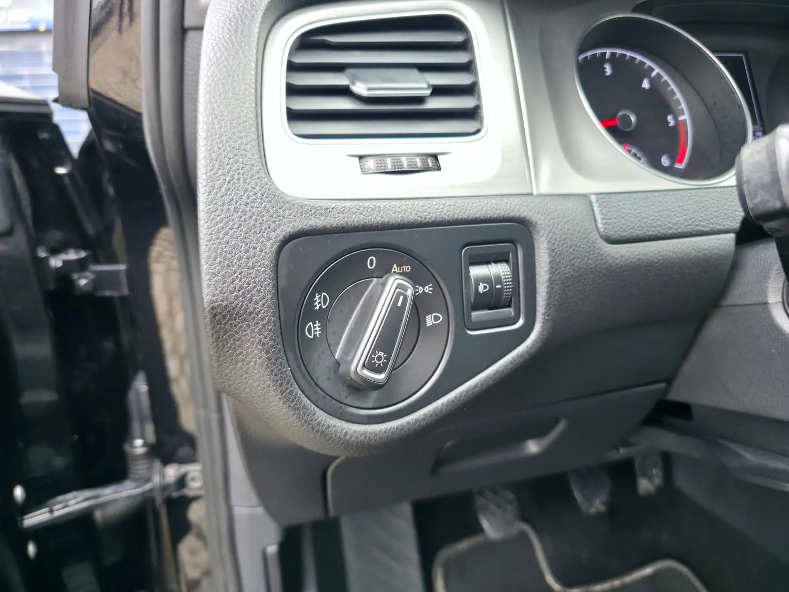 Volkswagen Golf 1.6 TDi GPS Edition 34
