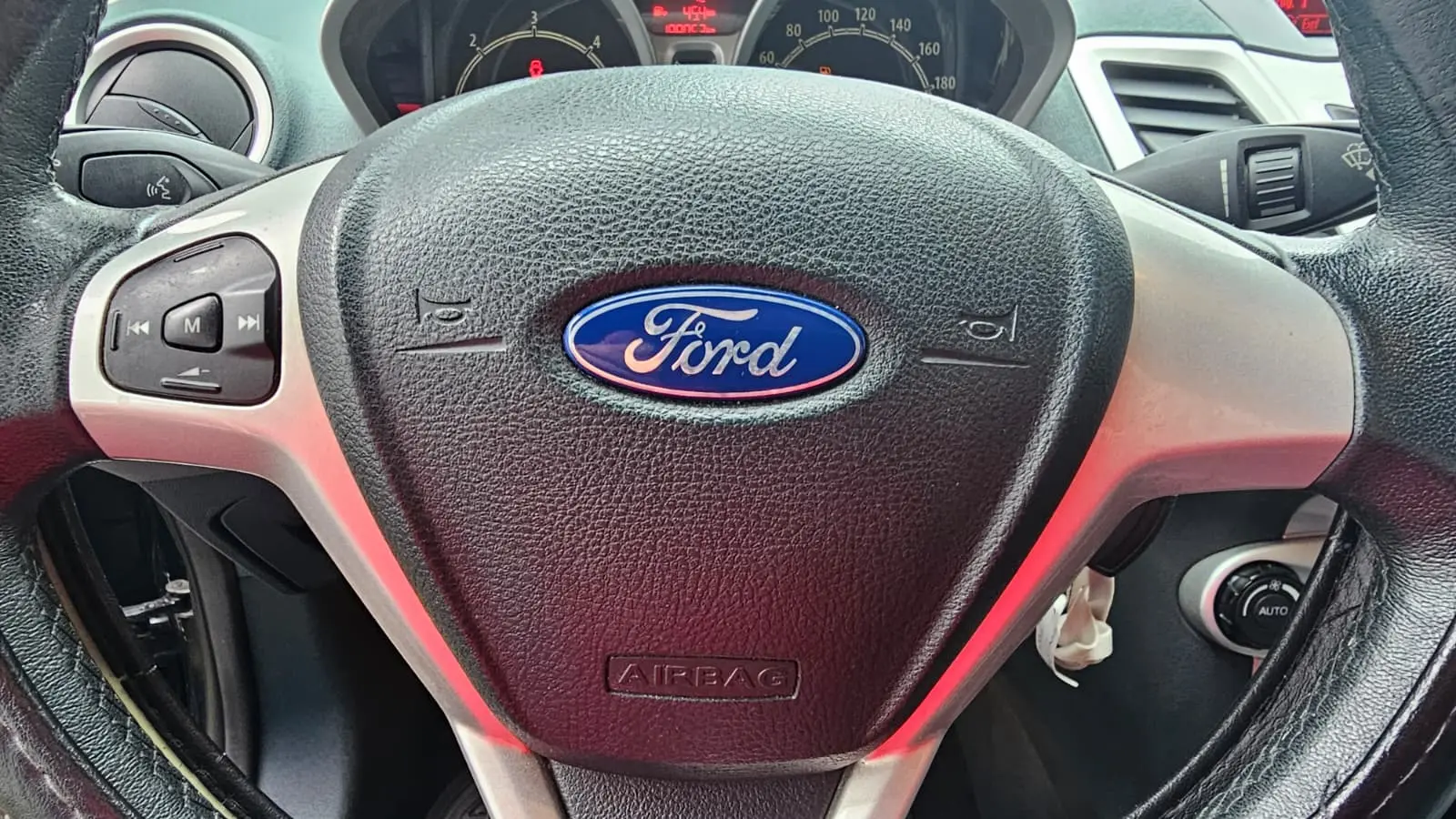Ford Fiesta 1.4 TDCI Titanium 38