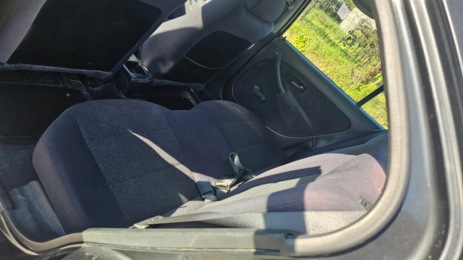 Honda Civic 1.4i Profile 38