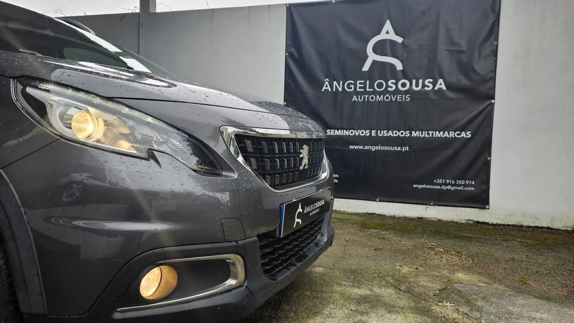 Peugeot 2008 1.2 PureTech Signature 7