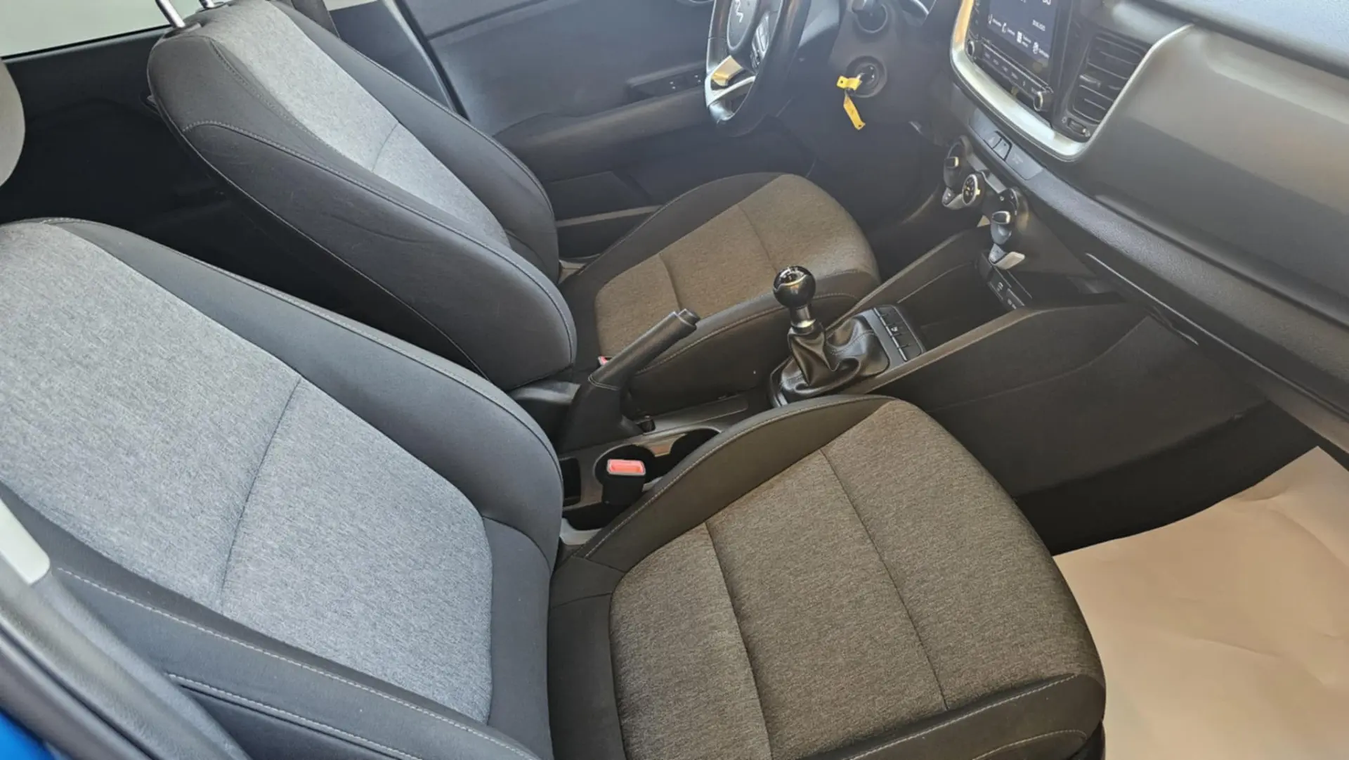 Kia Stonic 1.2 Dynamic 32