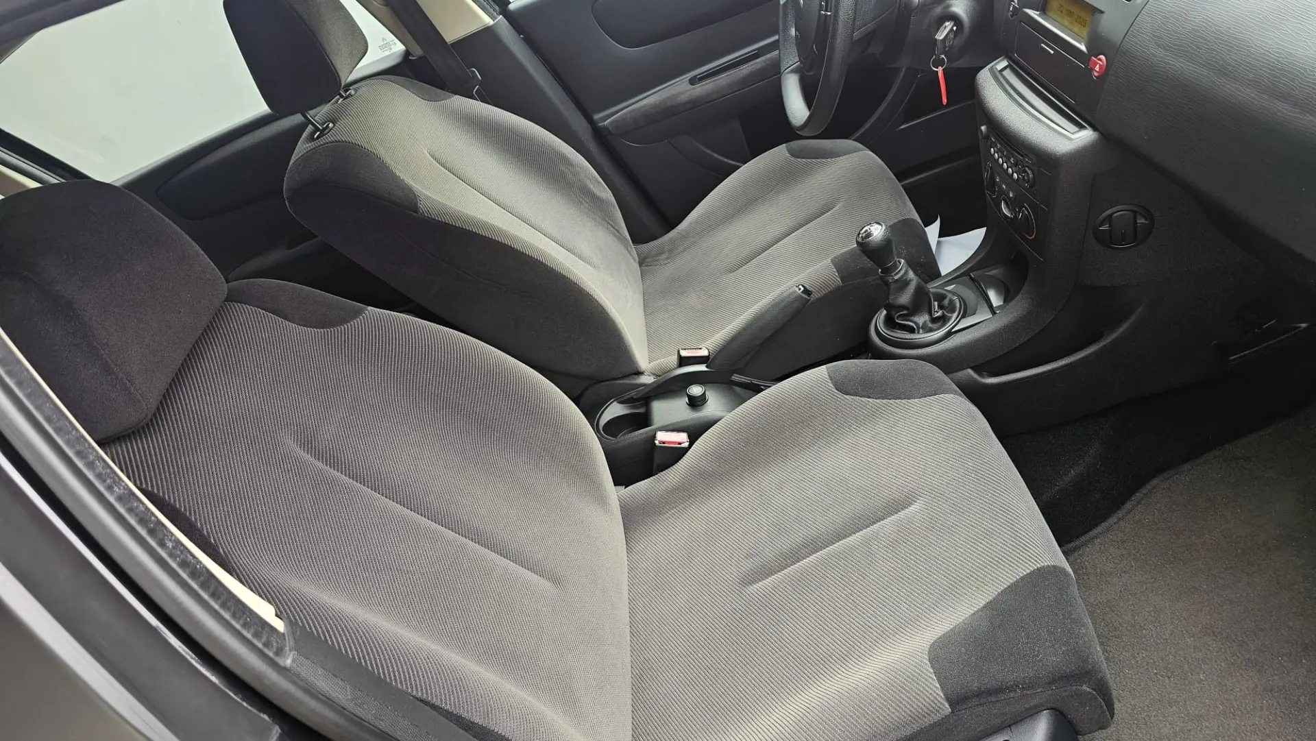 Citroen C4 1.4 16V SX 29