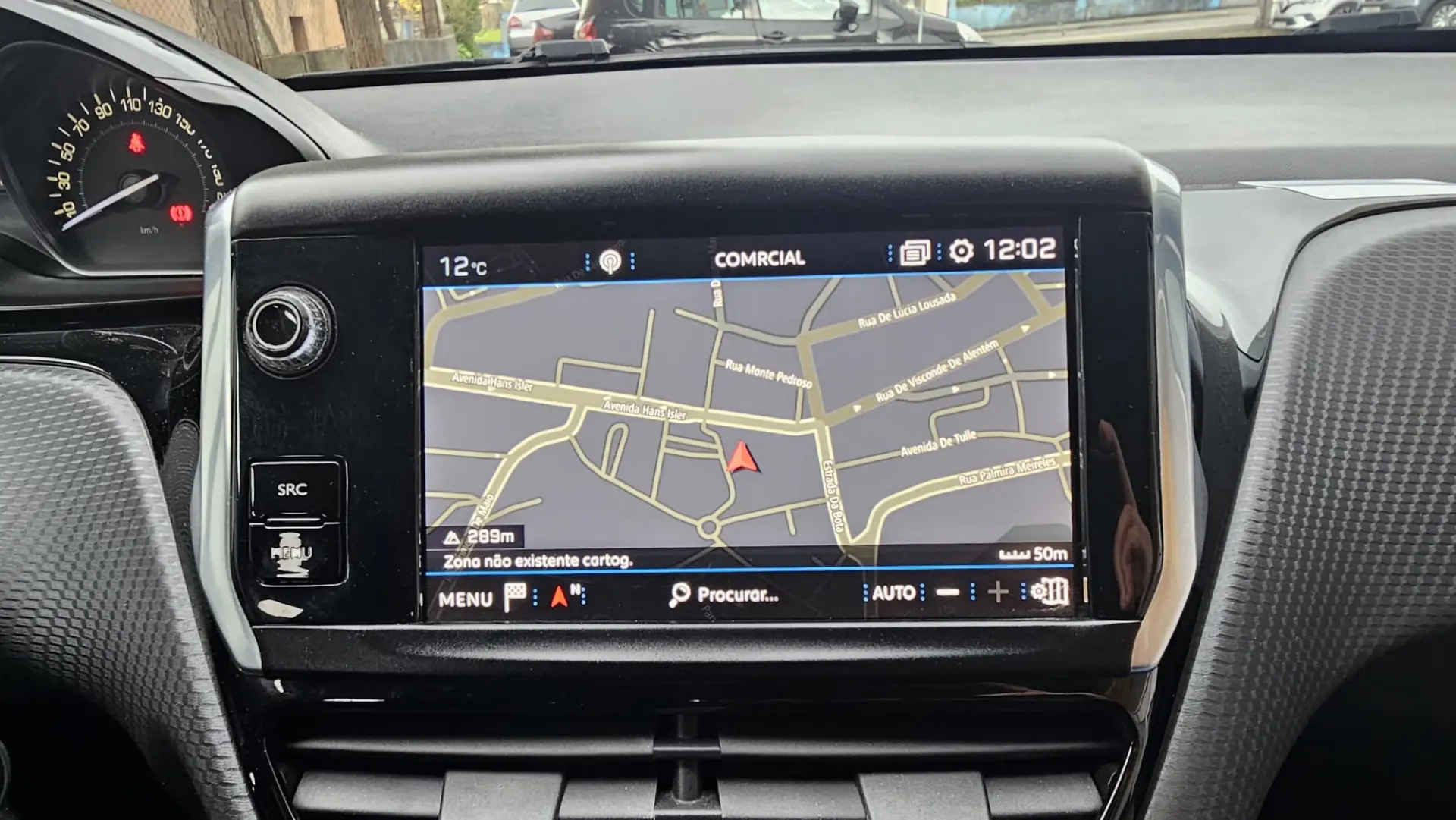 Peugeot 2008 1.2 PureTech Signature 38