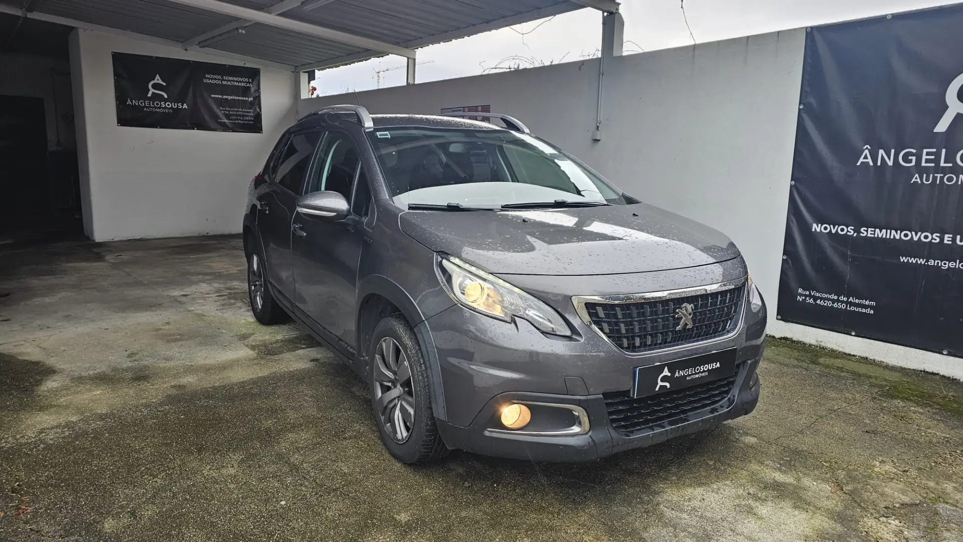 Peugeot 2008 1.2 PureTech Signature 6