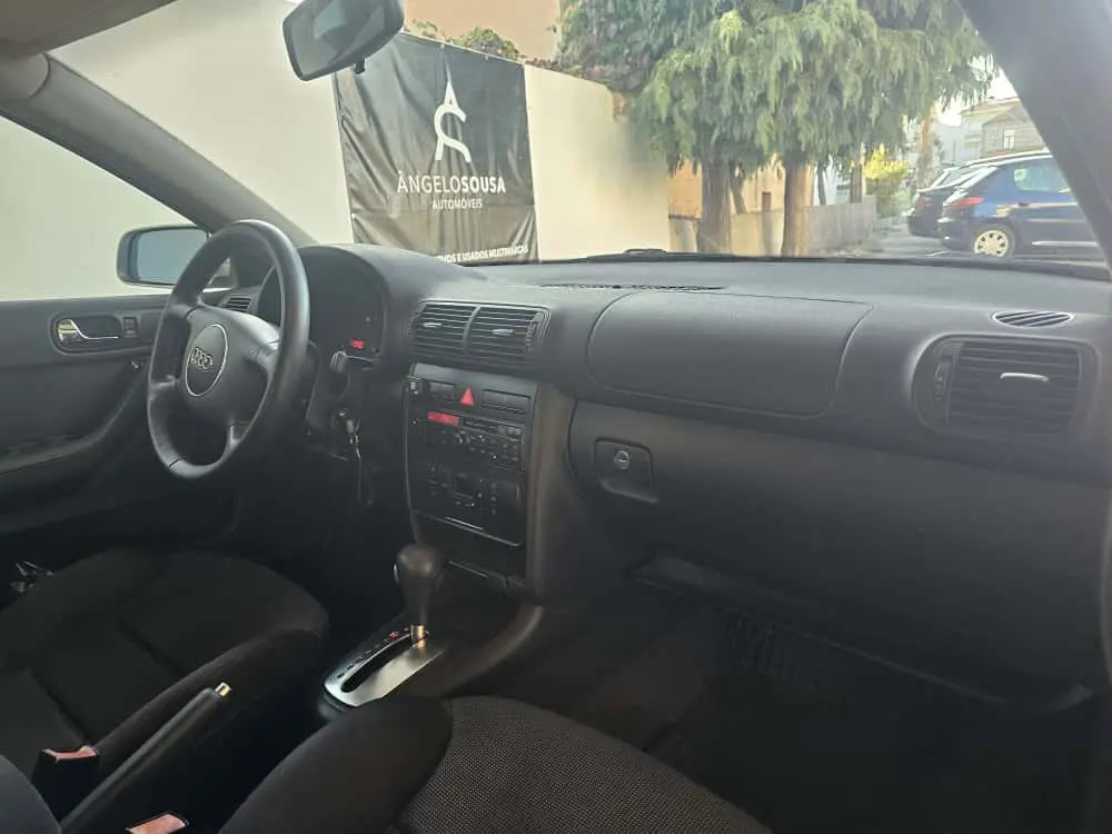Audi A3 Sportback 1.6 Ambiente Tip. 49