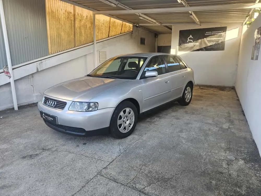 Audi A3 Sportback 1.6 Ambiente Tip. 16