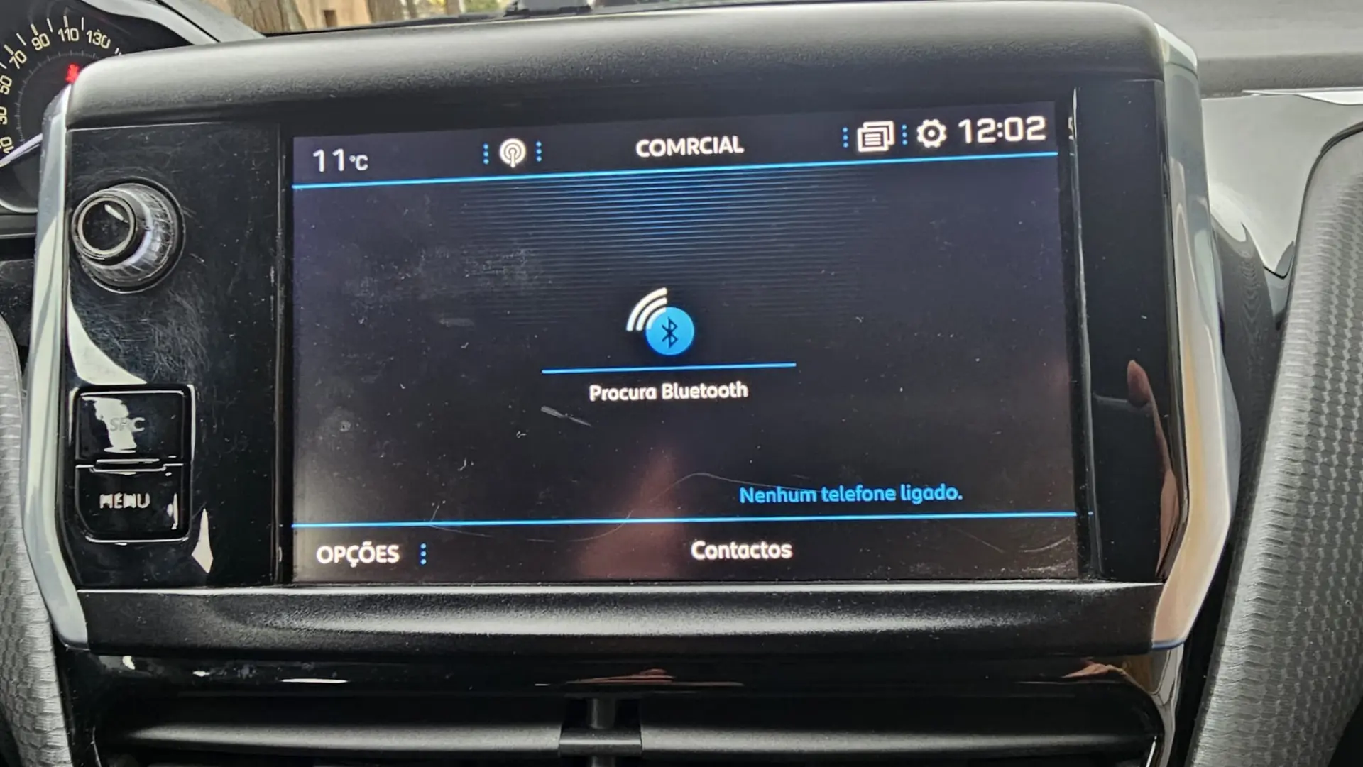Peugeot 2008 1.2 PureTech Signature 46