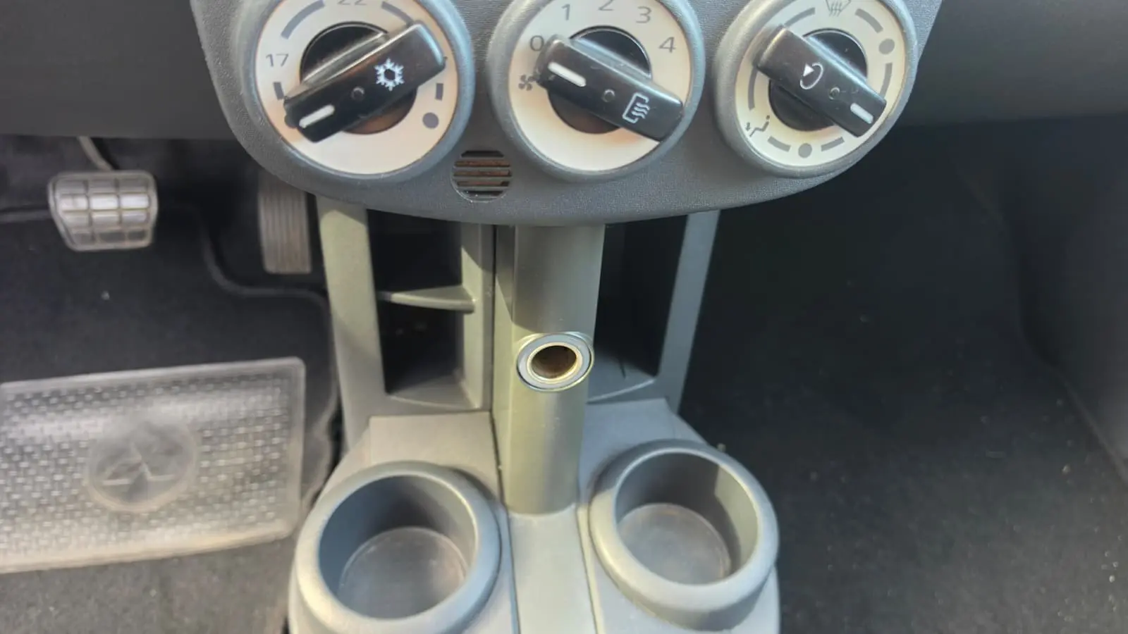 Mitsubishi Colt 1.3 Invite CA 26