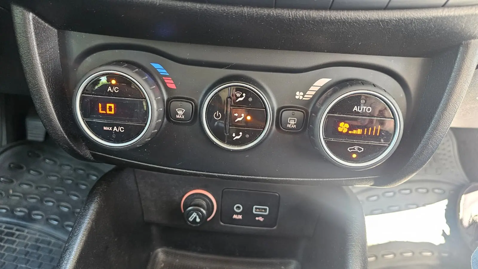 Fiat Tipo 1.6 M-Jet Lounge J17 37