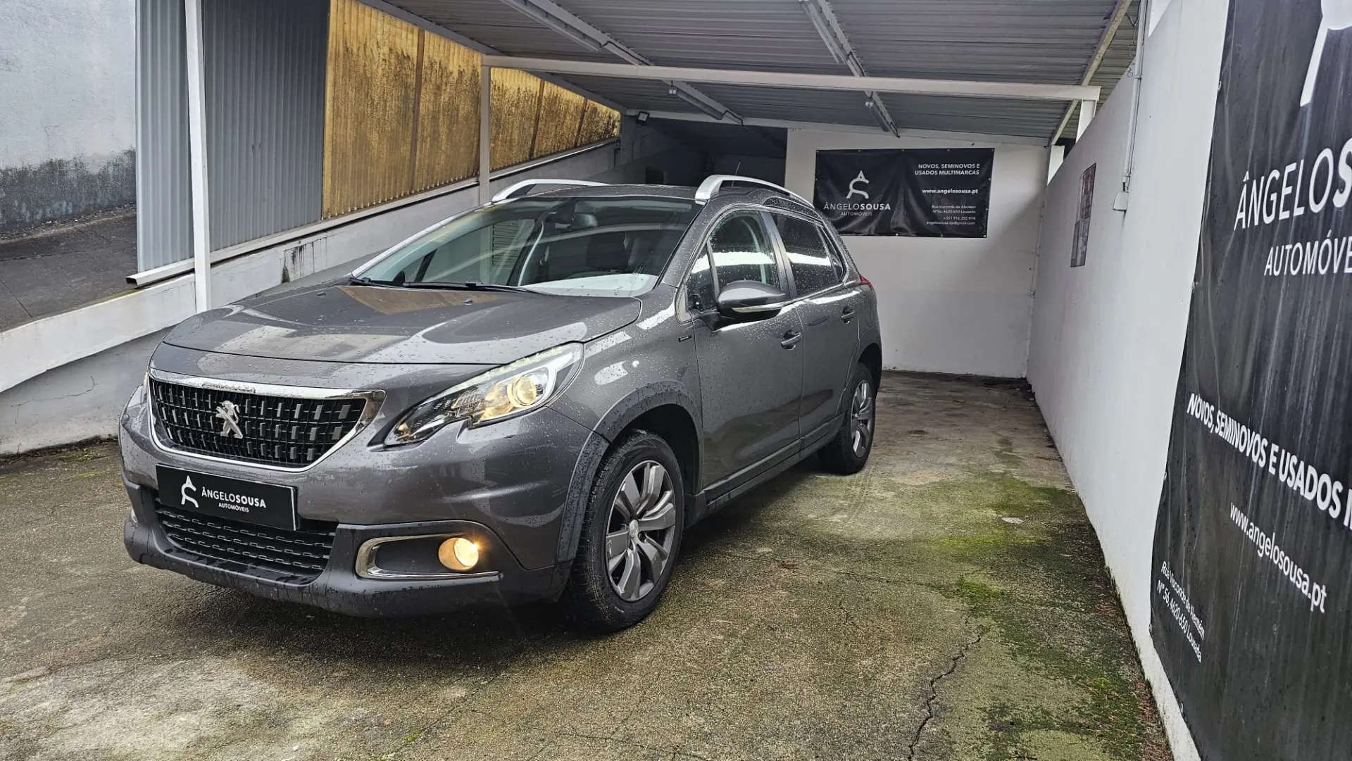 Peugeot 2008 1.2 PureTech Signature 10