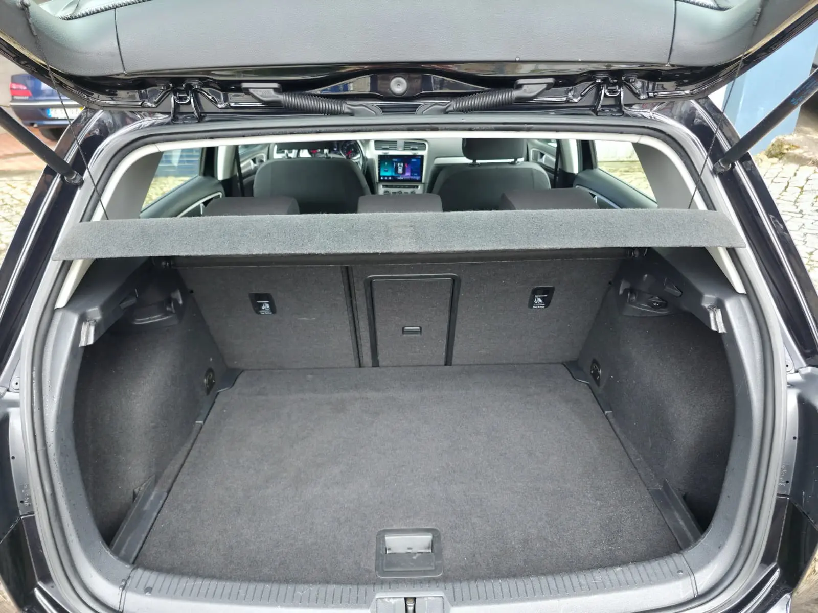 Volkswagen Golf 1.6 TDi GPS Edition 32
