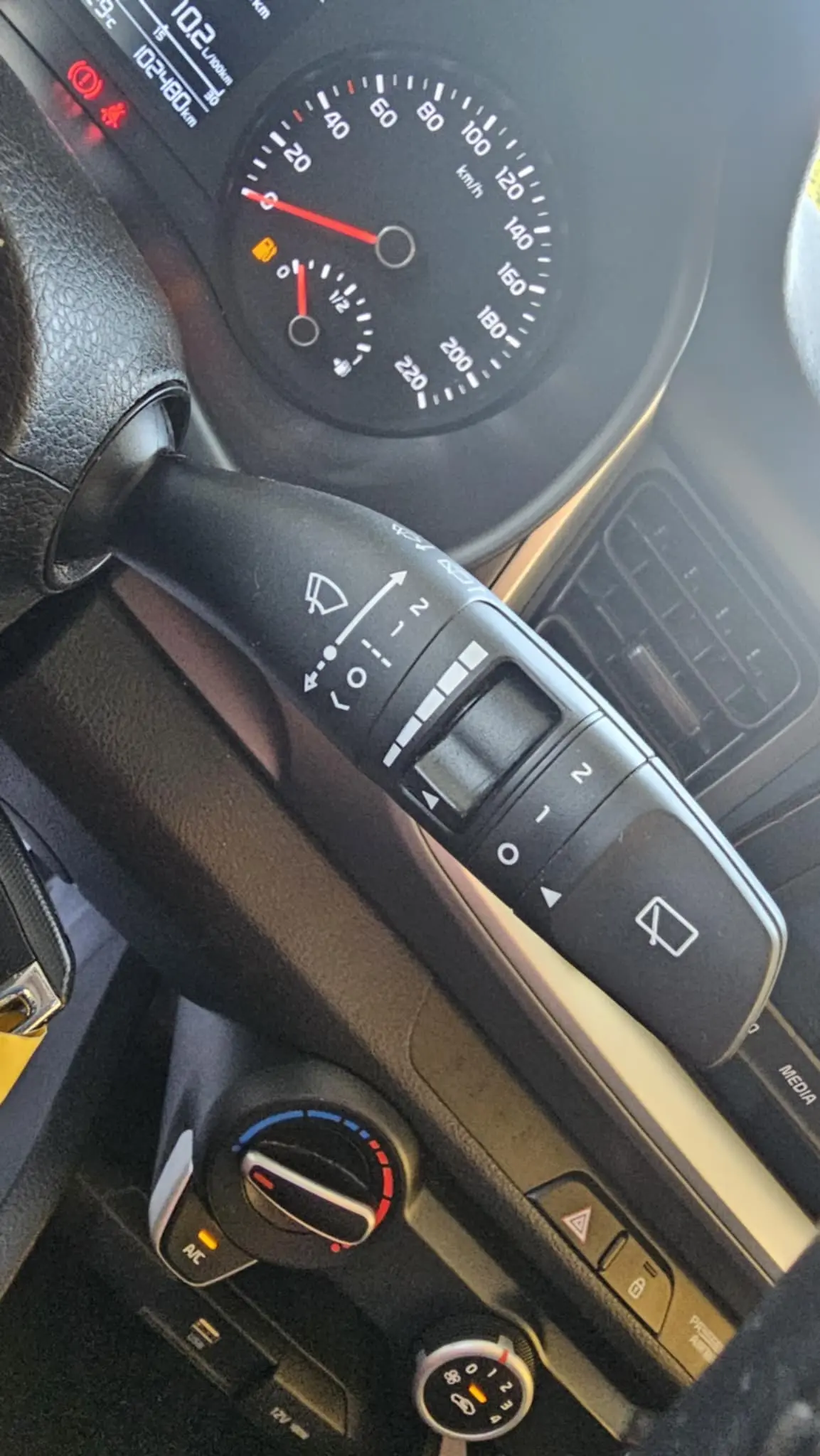 Kia Stonic 1.2 Dynamic 35
