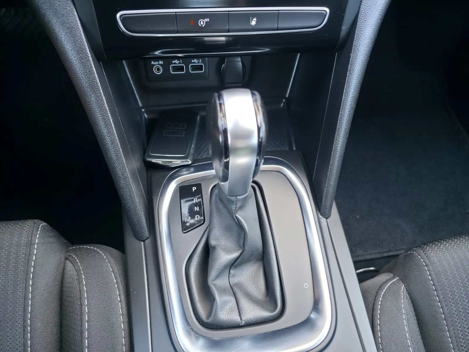 Renault Mégane Sport Tourer 1.5 Blue dCi Limited EDC 37