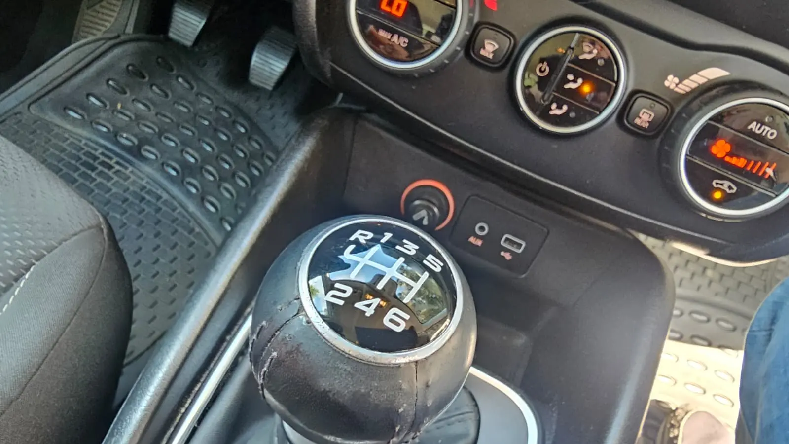Fiat Tipo 1.6 M-Jet Lounge J17 43
