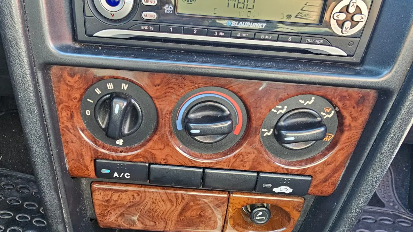 Honda Civic 1.4i Profile 26