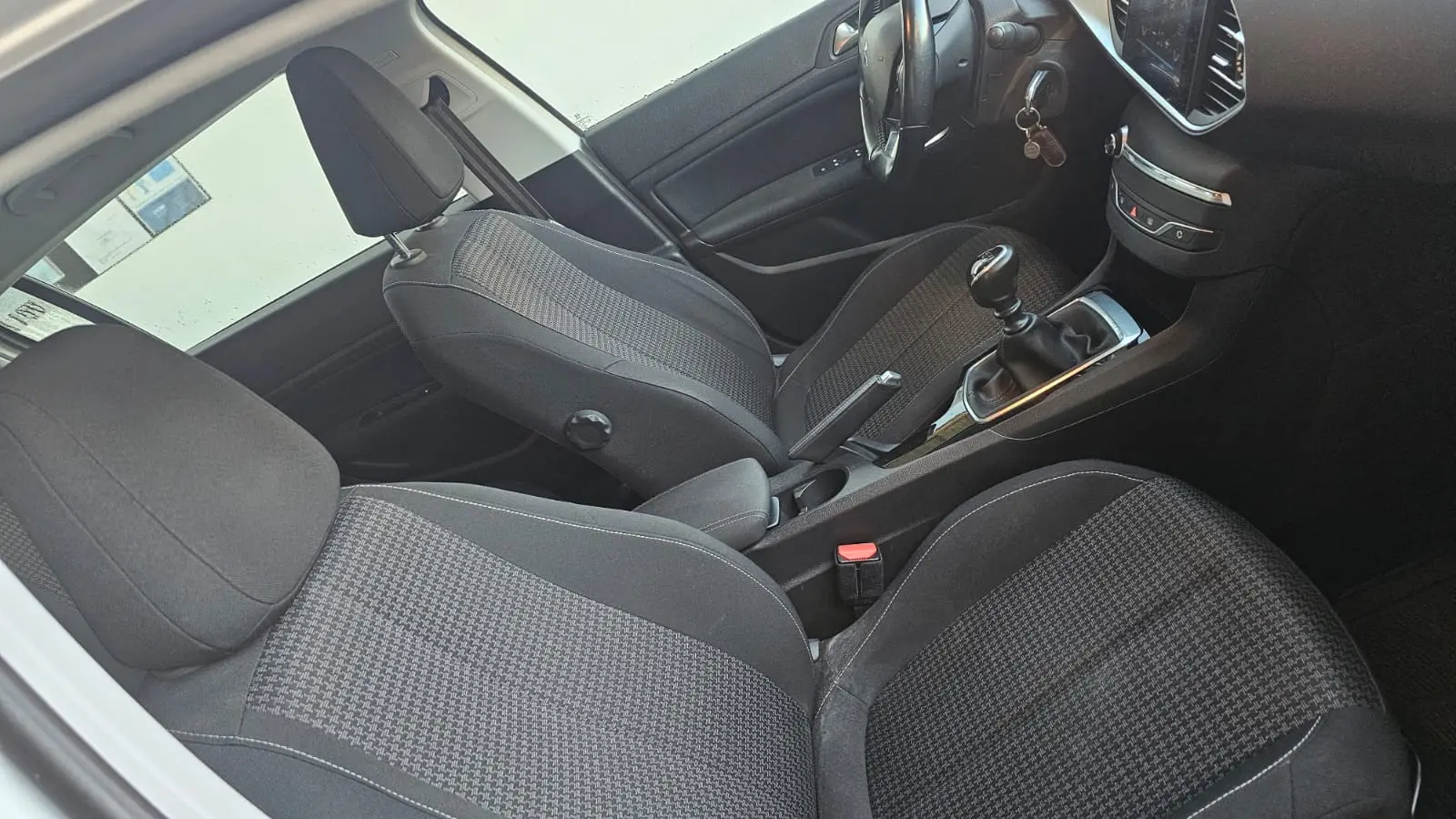 Peugeot 308 1.5 BlueHDi Style 31